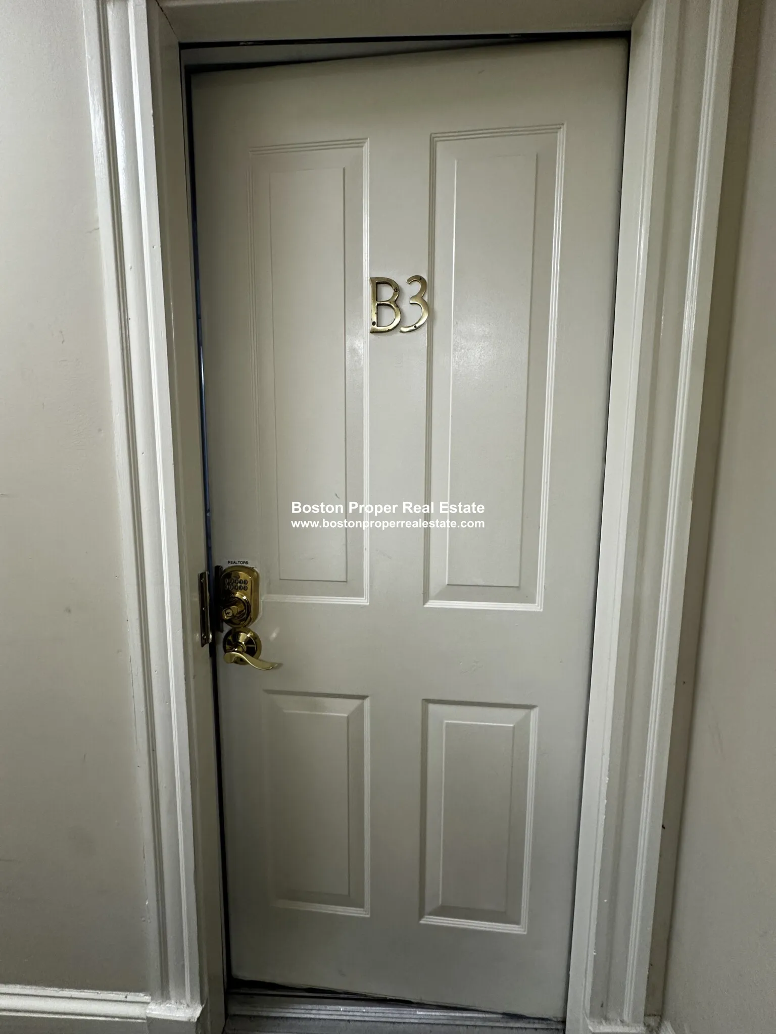 211 Park Dr, Fenway