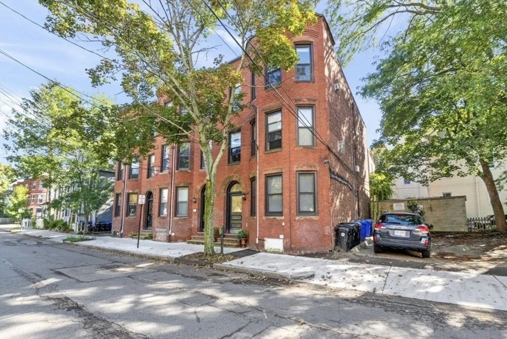 120 Brook St, Brookline Village