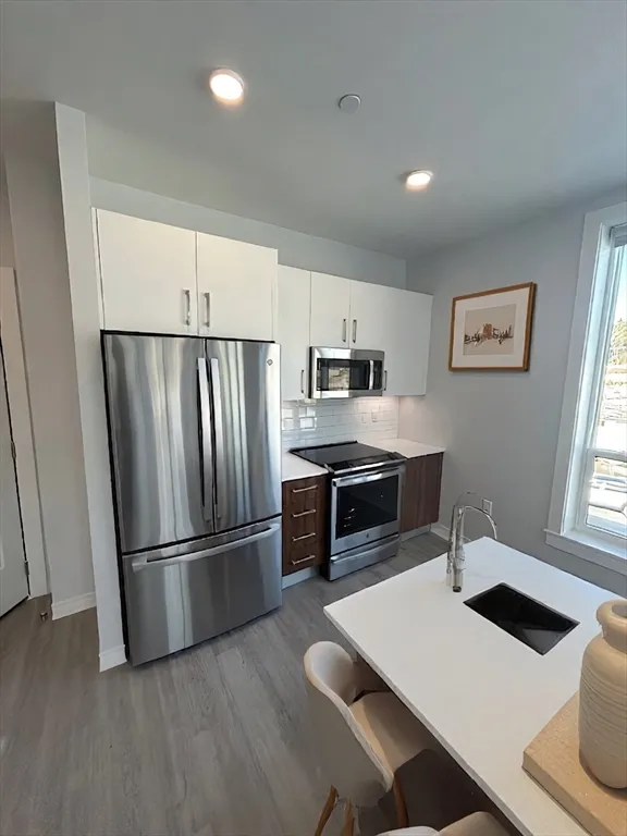 148 Old Post Rd, Sharon