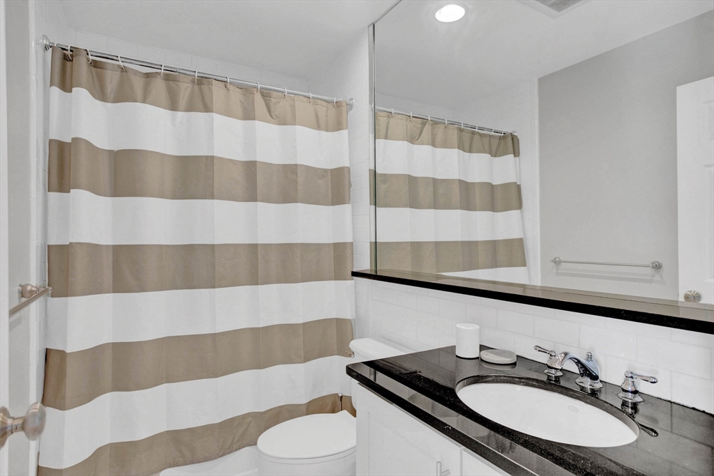 841 Parker St, Mission Hill