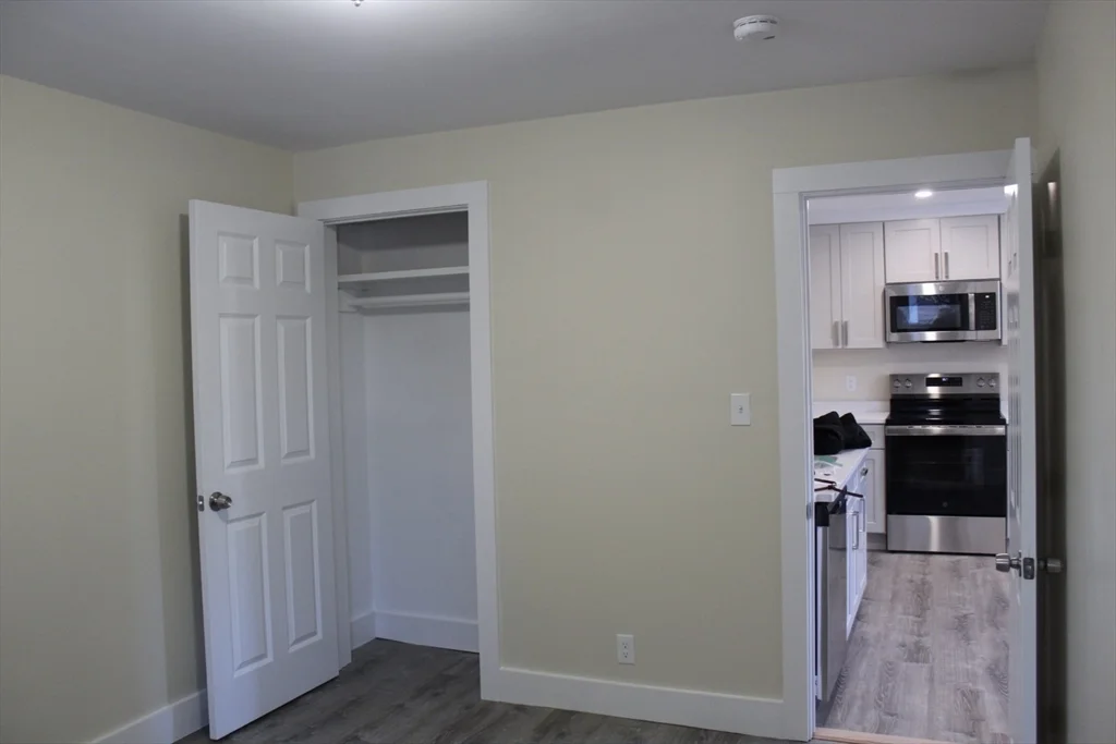 78 Endicott St, Peabody