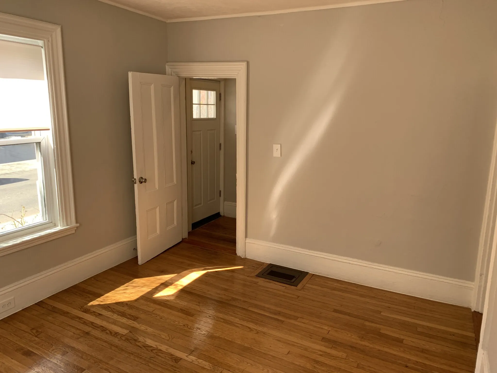 24 Greylock Rd, Allston