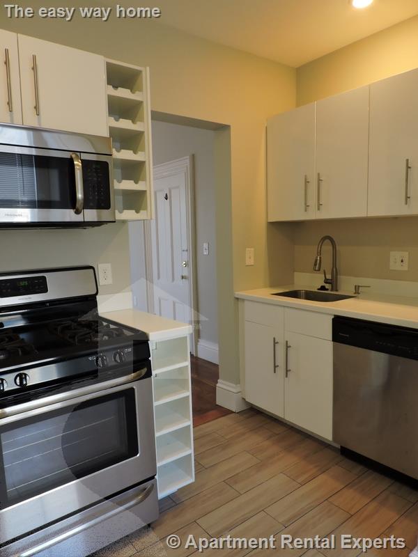 13 Pleasant St, Central Square