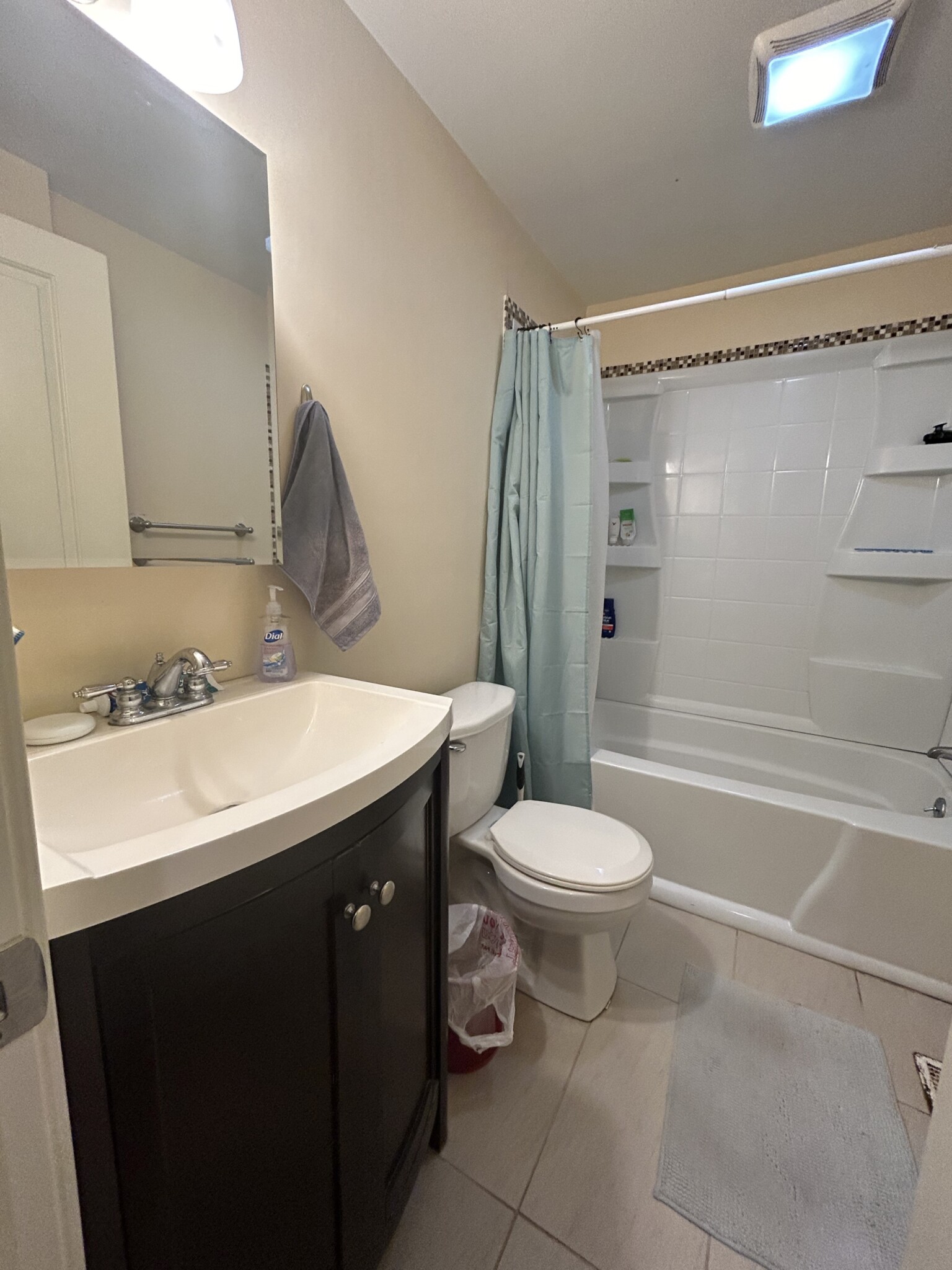 19 Chestnut Hill Ave, Brighton