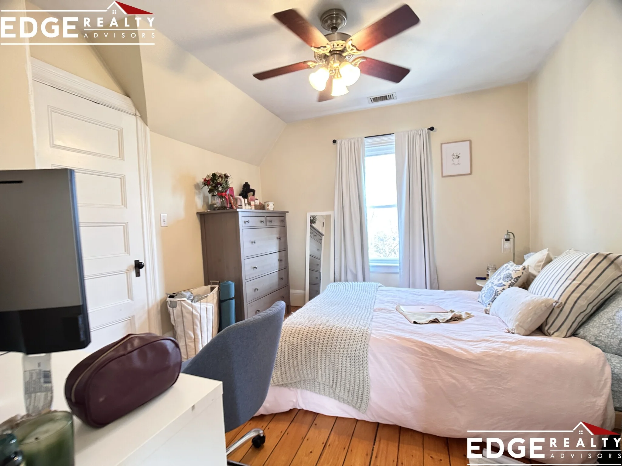 21 Bennett St, Oak Square