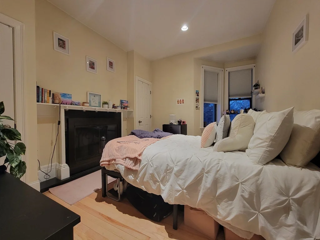 1203 Beacon St, Brookline