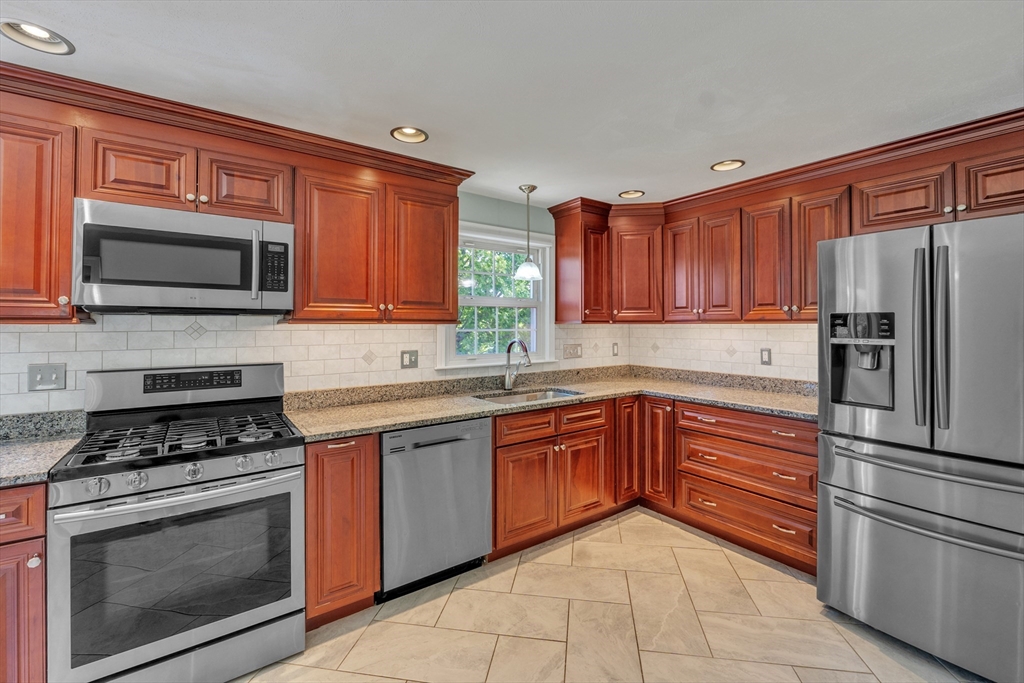 102 Prospect St, Ashland