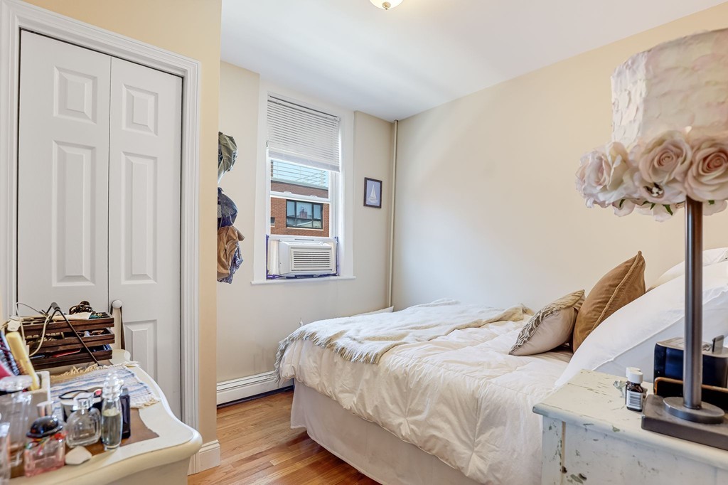 149 Endicott, North End