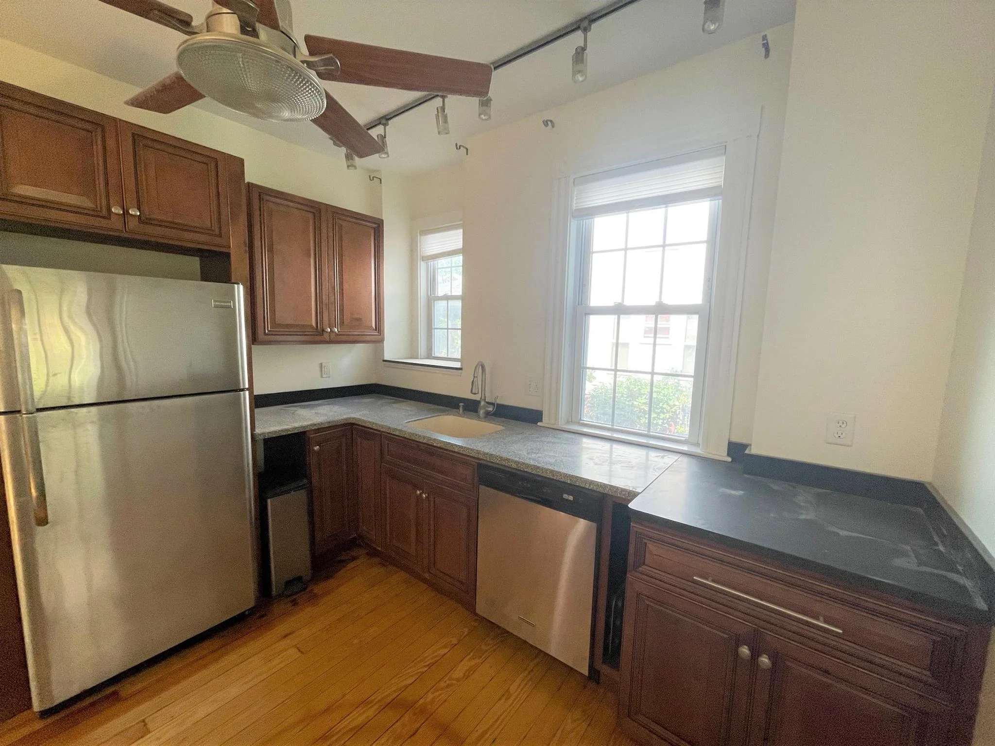 83 Dexter St, Malden