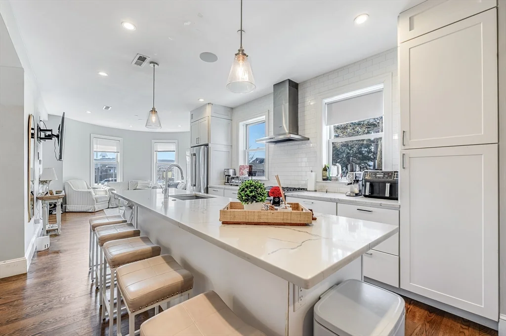 1650 Columbia Rd, South Boston