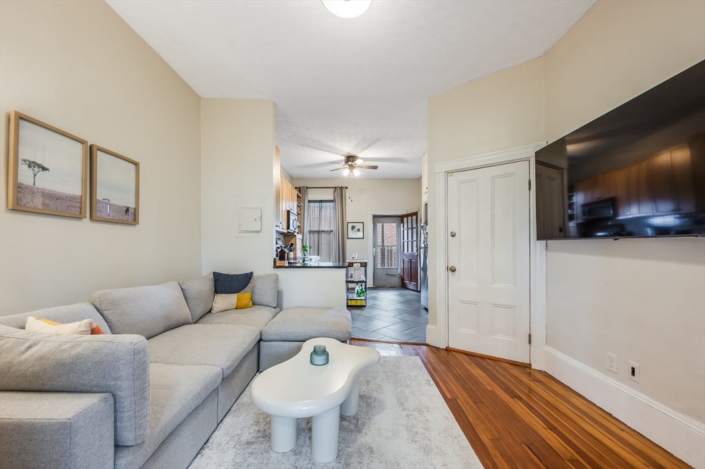 805 E 4th St, South Boston