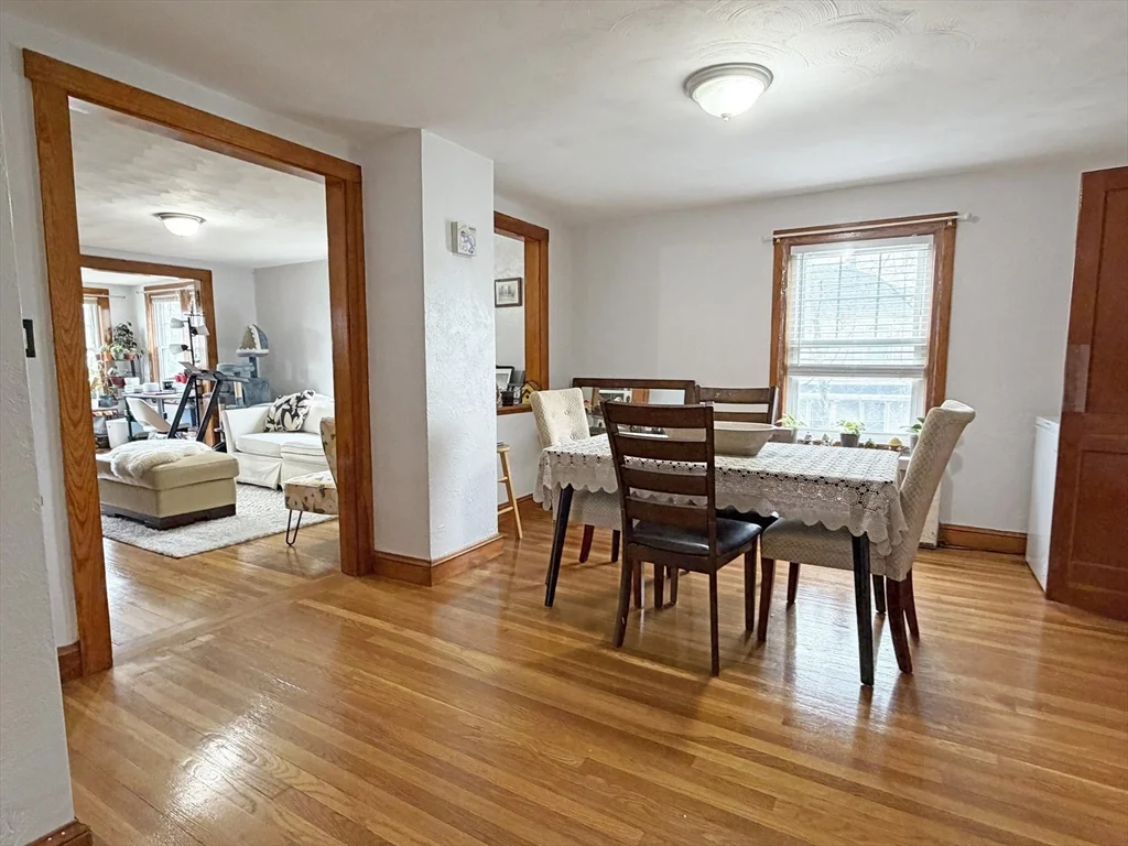 75-77 Dale St, Waltham