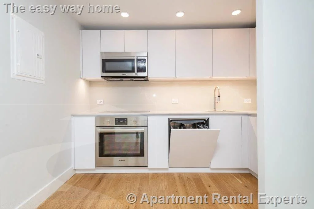 334 Harvard St, Harvard Square