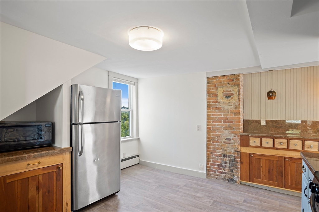 83 Marvin Rd, Melrose