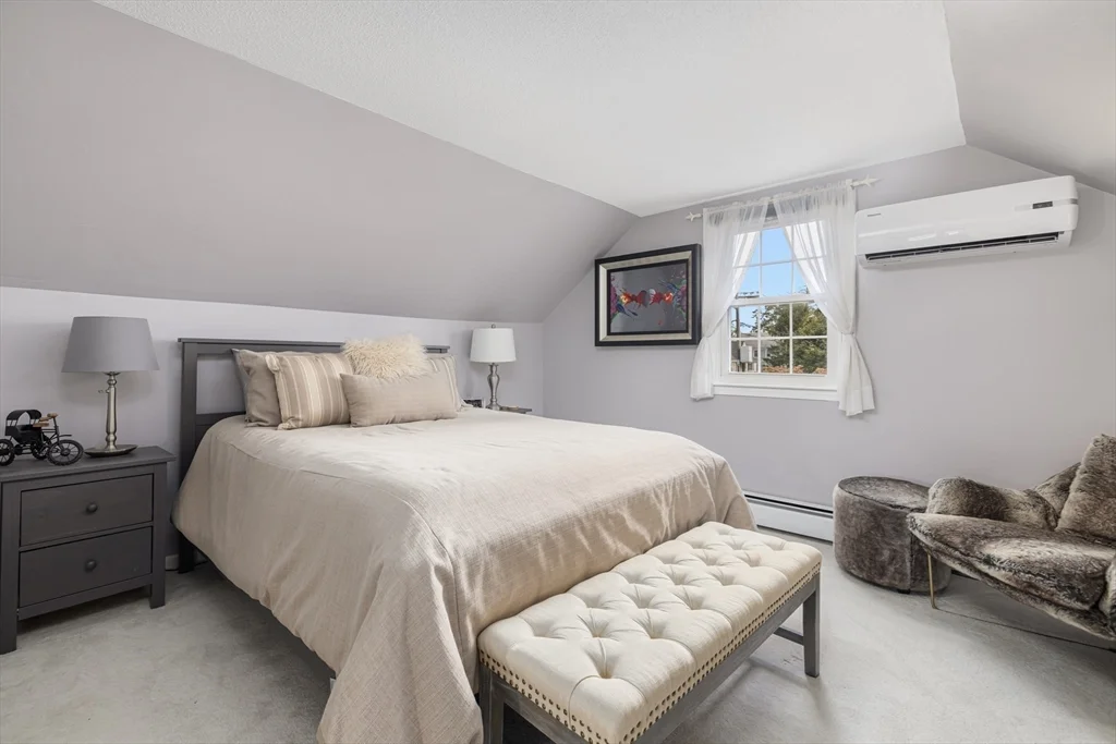 42 Fairmount St, New Bedford