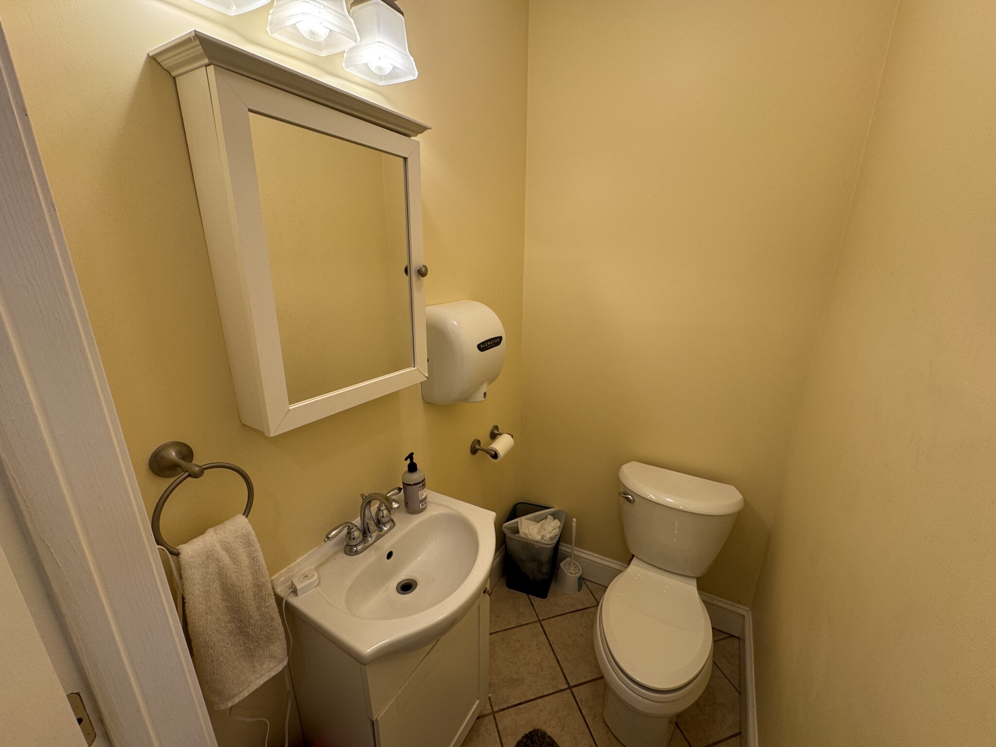 208 Holland St, Teele Square