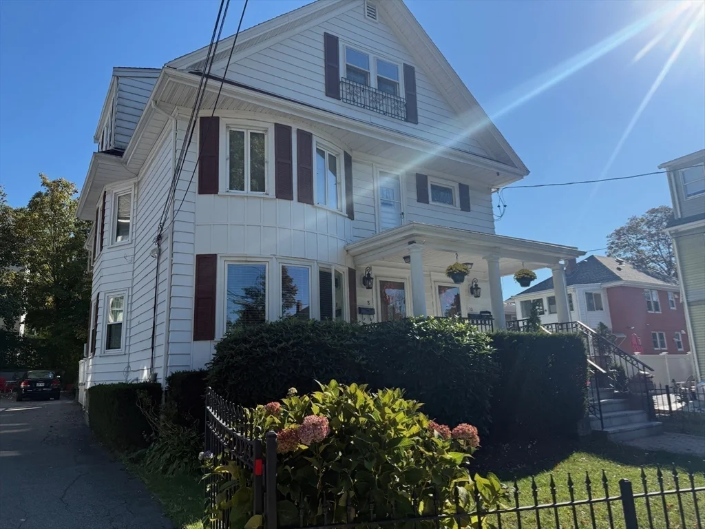 10 Bradford St, Quincy