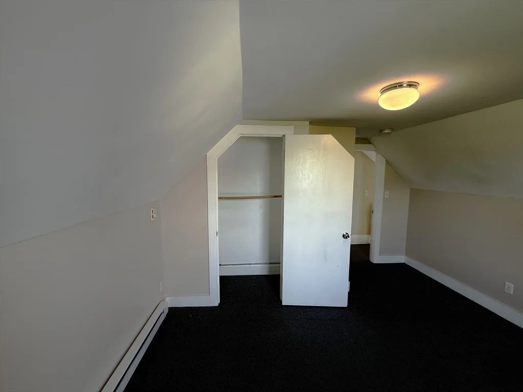 19 Perry St, Ward Two