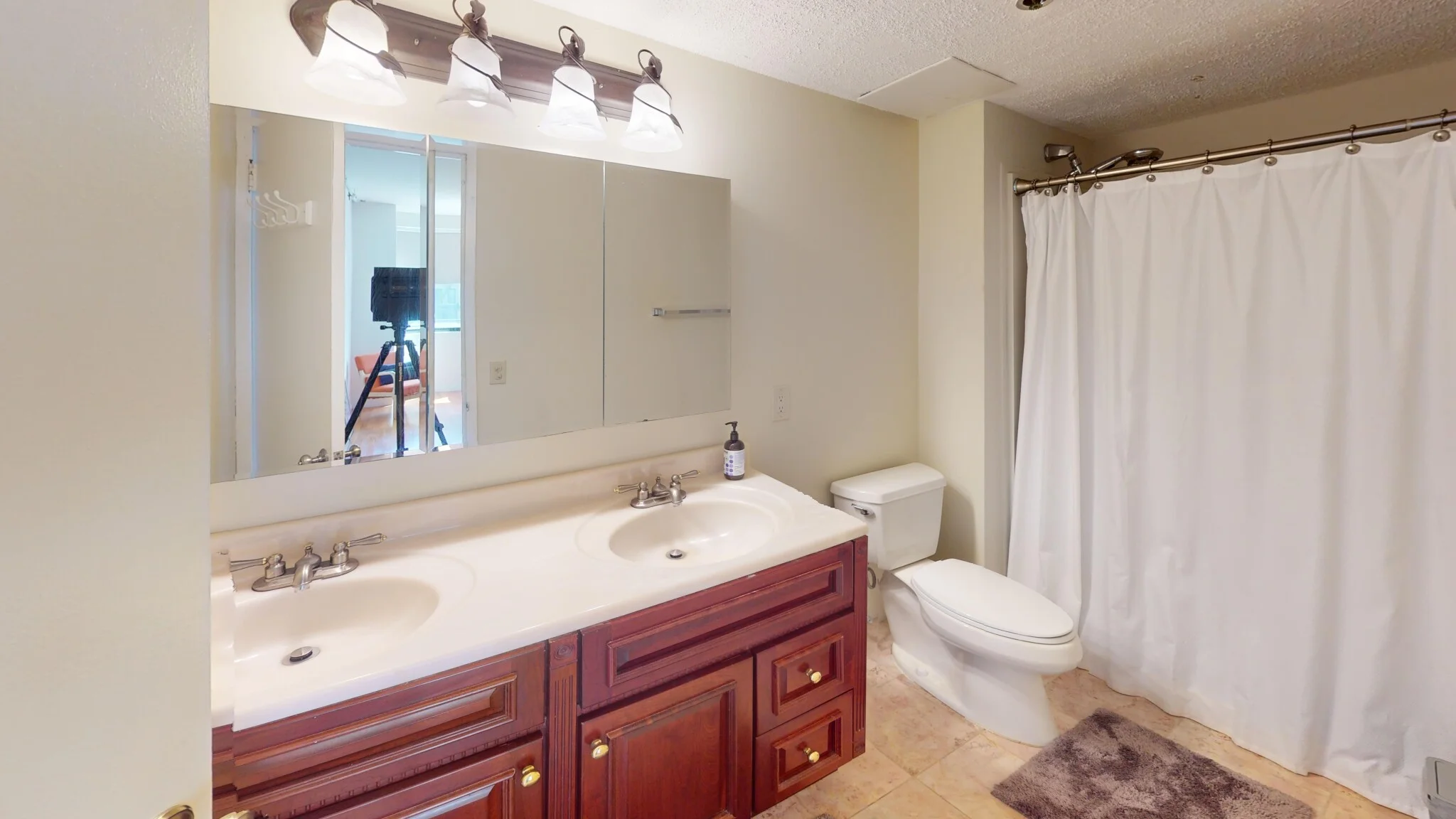 1731 Beacon St, Washington Square