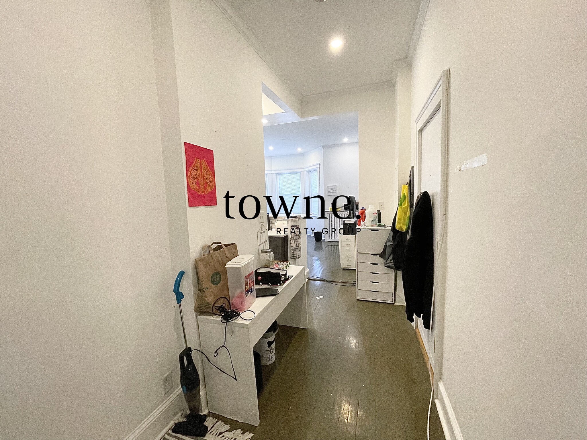 98 Queensberry St, Fenway