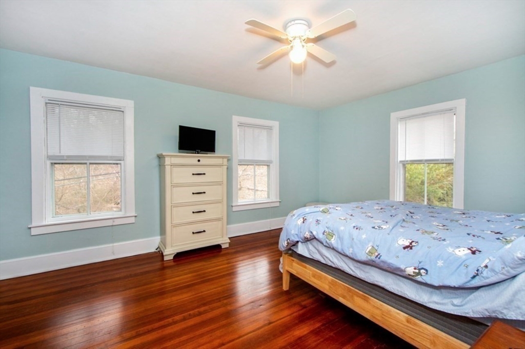 17 Suosso Ln, Plymouth