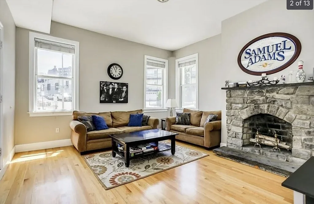 25-27 Dorchester St, South Boston