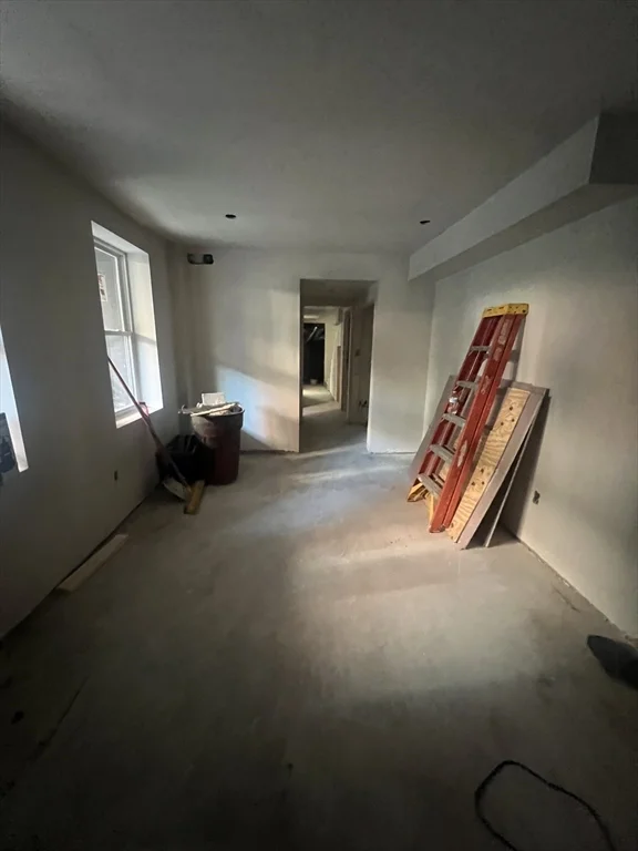 395 W 4th St, South Boston