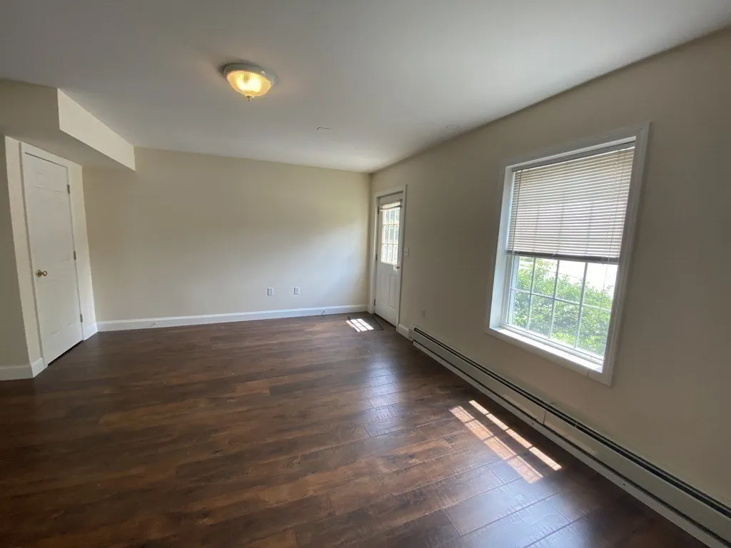 378 Washington St, Winchester