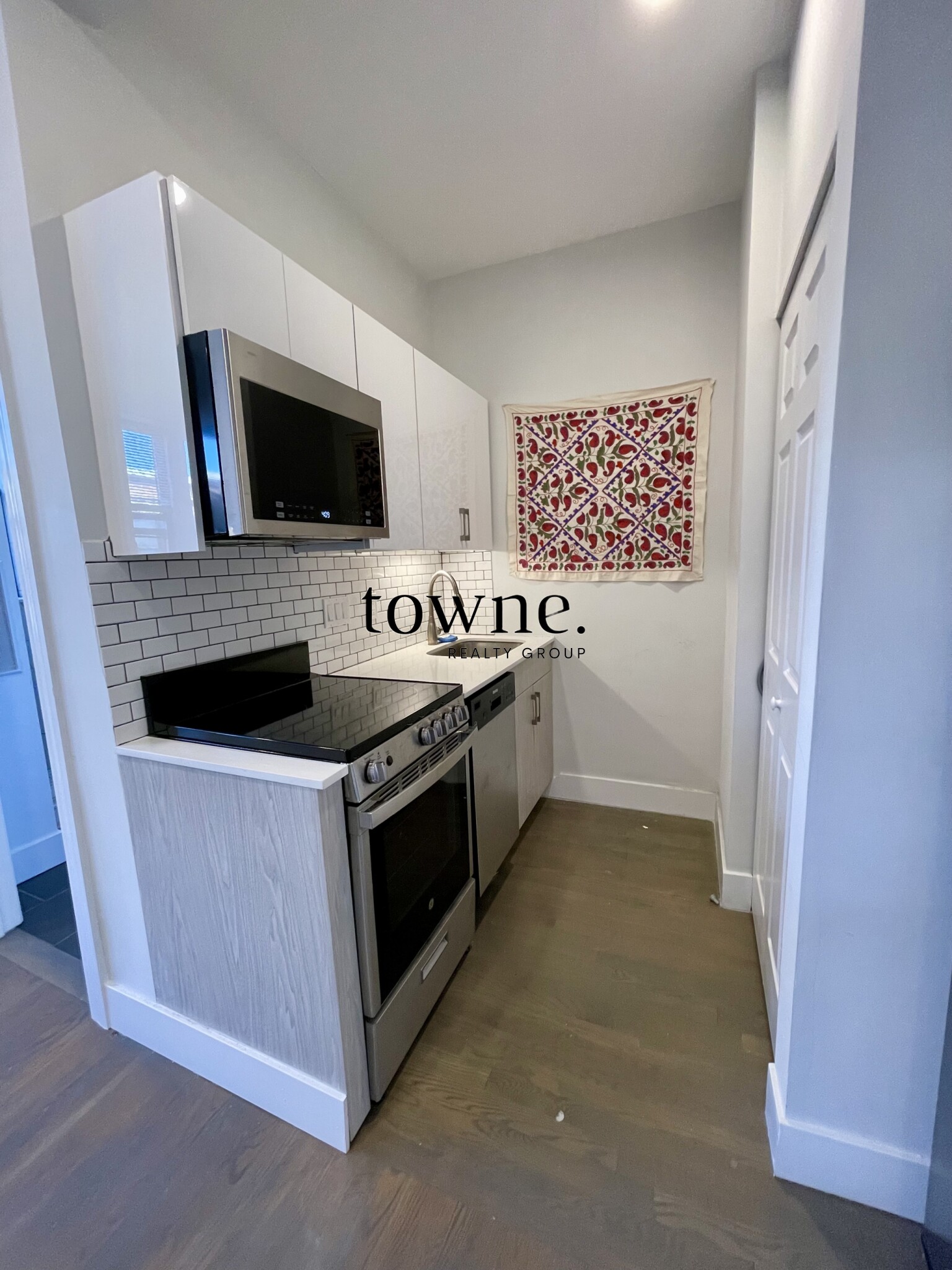 11 Queensberry St, Fenway