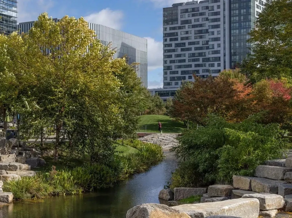 1 Earhart St, East Cambridge