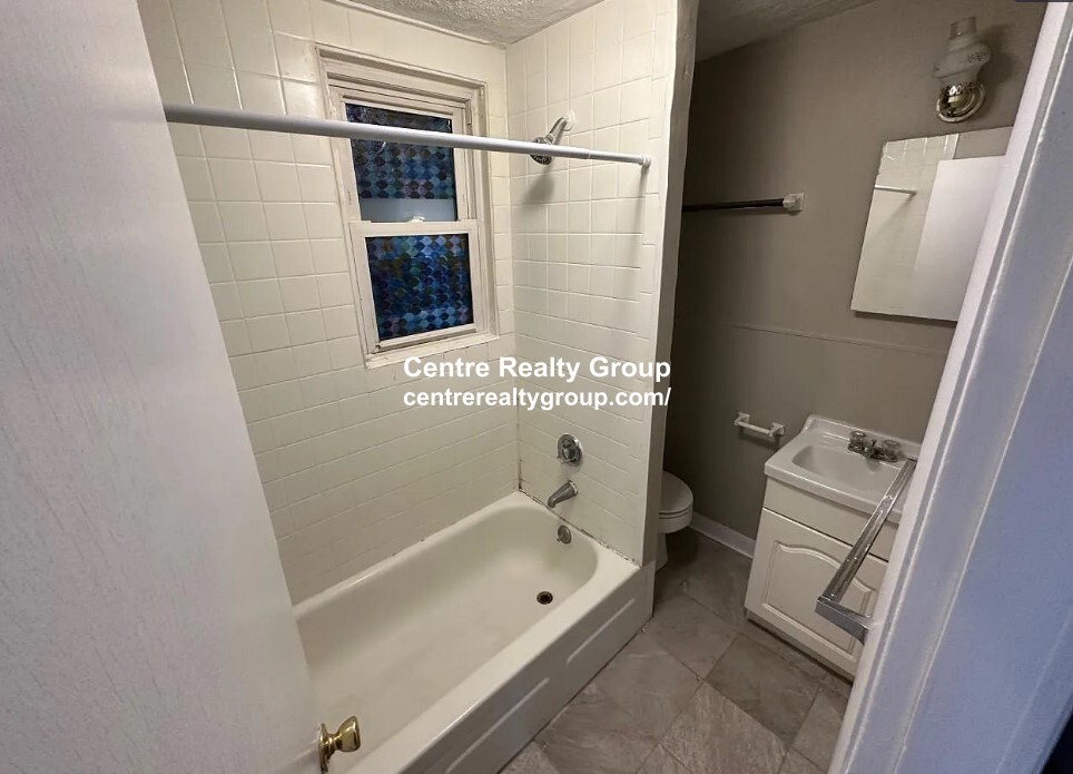 18 Lincoln St, Newton Highlands