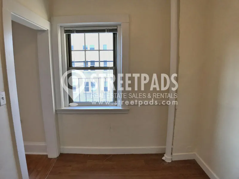 1315 Commonwealth Ave, Allston