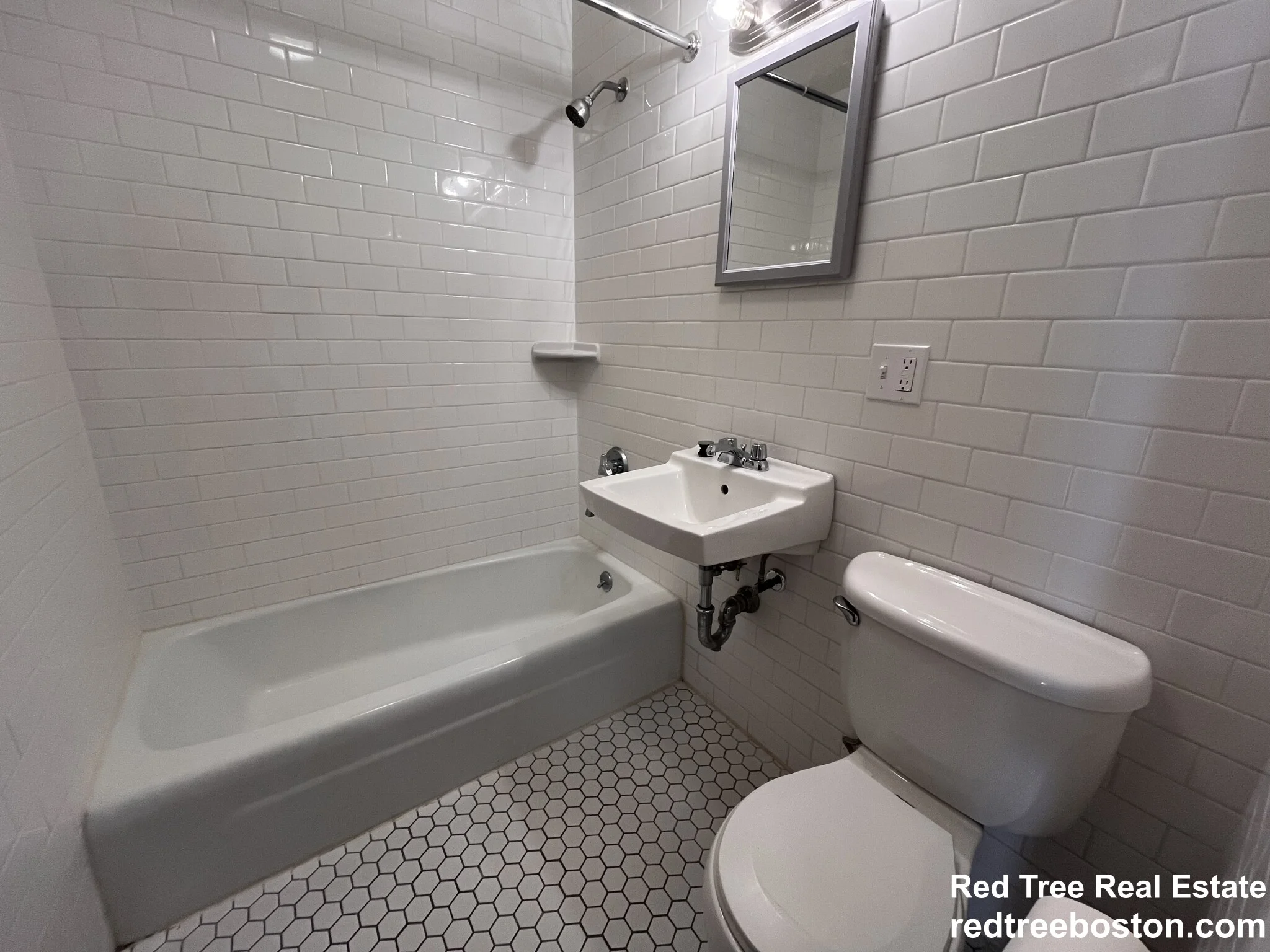172 North Beacon St, Brighton