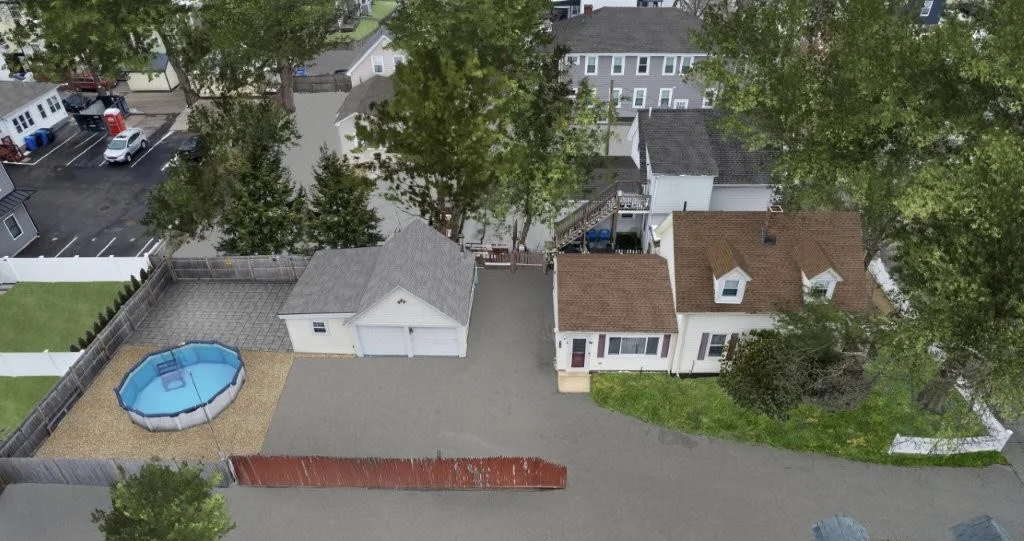 28 Ash St, South Side