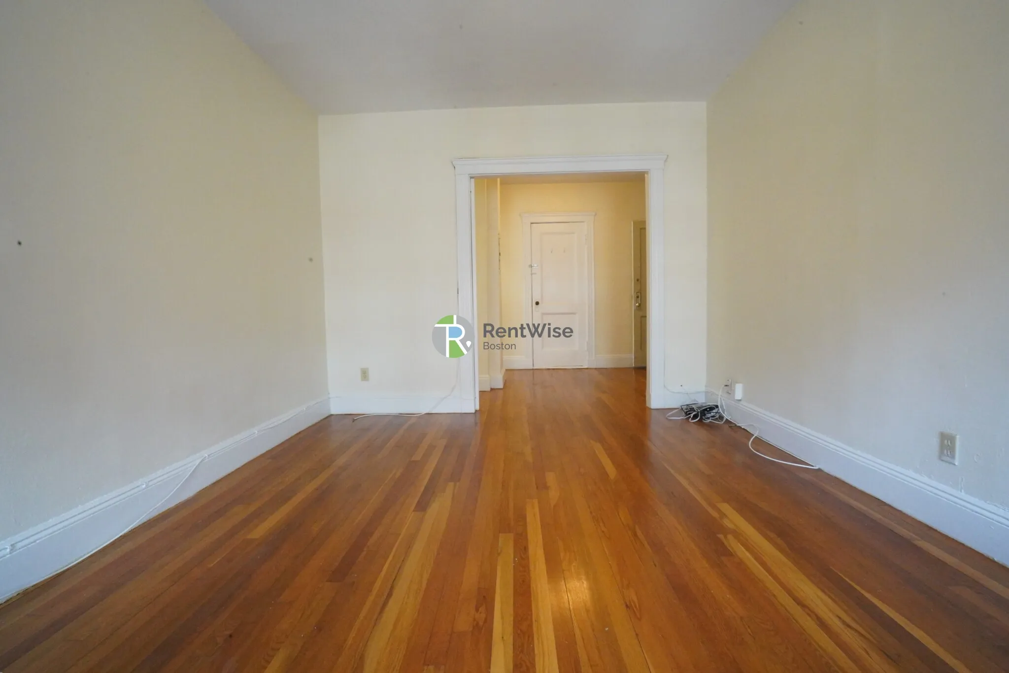 135 Washington St, Brighton