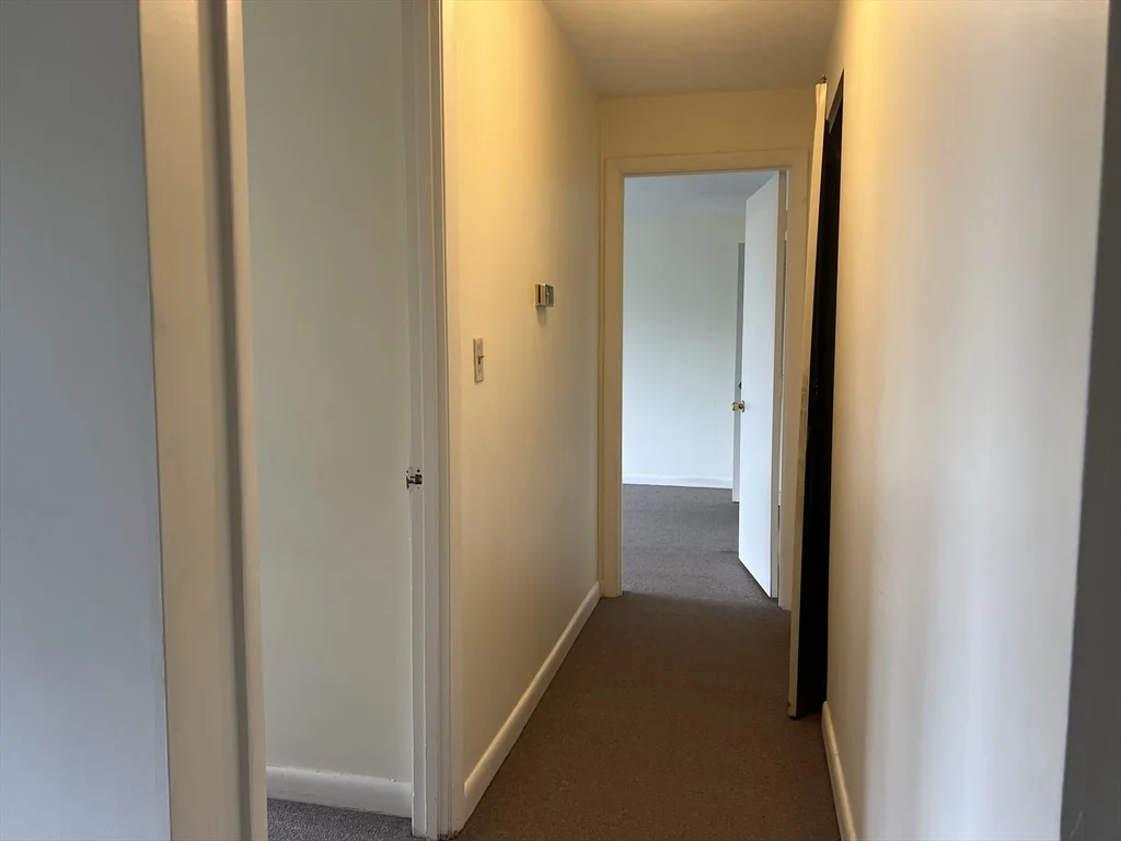 900 Governors Park, Winthrop