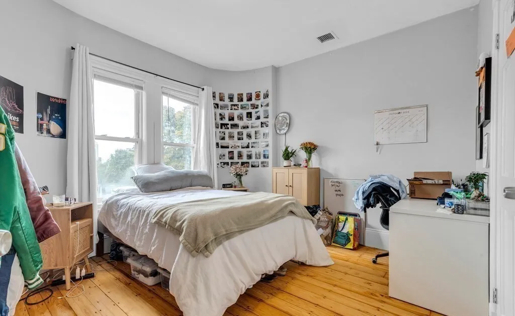 180 St Alphonsus, Boston