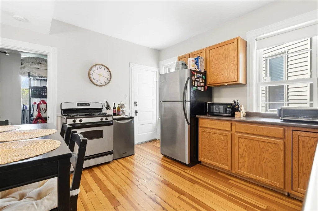 225 L St, South Boston