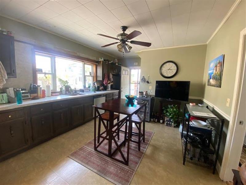 51 Bowen Ave, South Medford