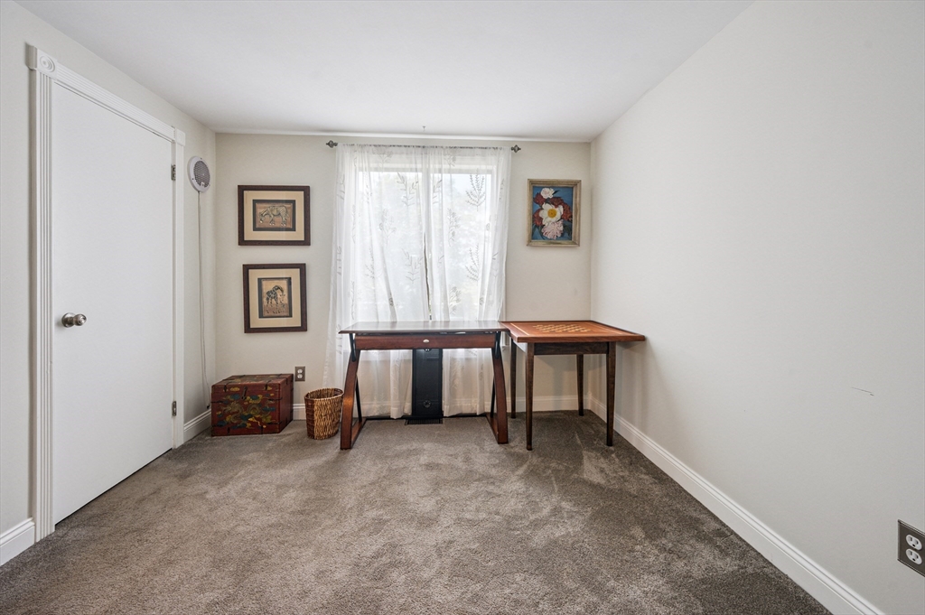 330 Sterling St, West Boylston