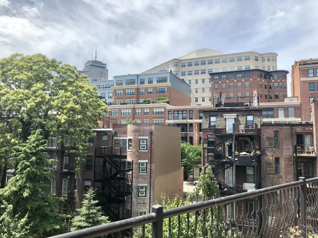 62 Clarendon St, South End