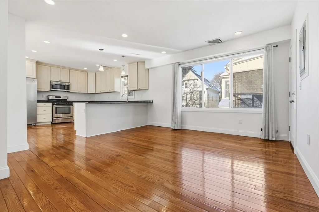 21 Emerton St, Salem