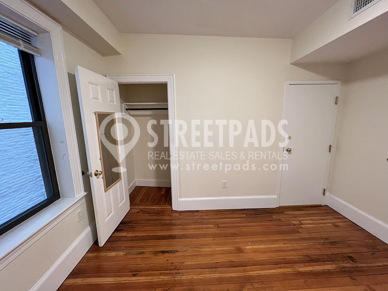 881 Massachusetts Ave, Central Square