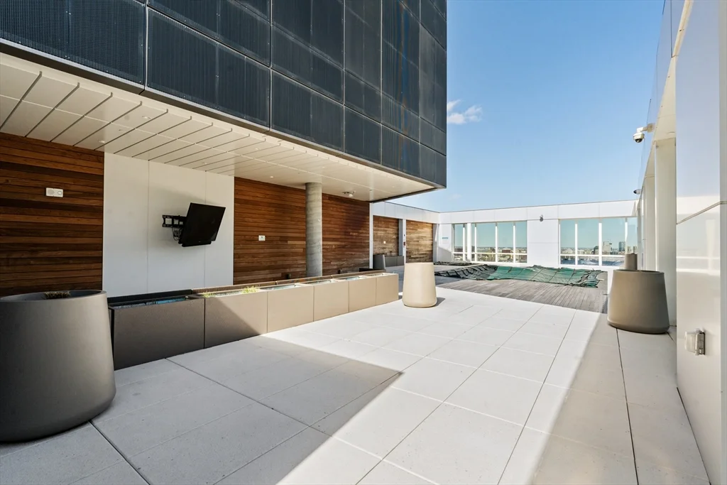 188 Brookline Ave, Fenway