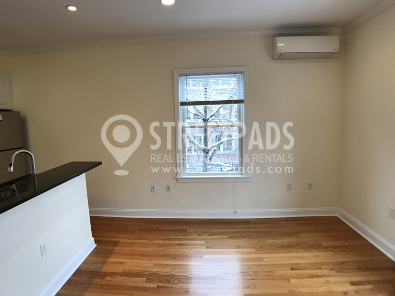 1 Langdon Sq, Neighborhood Nine