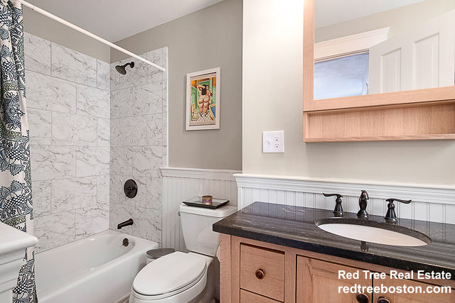 1038 Beacon St, Brookline