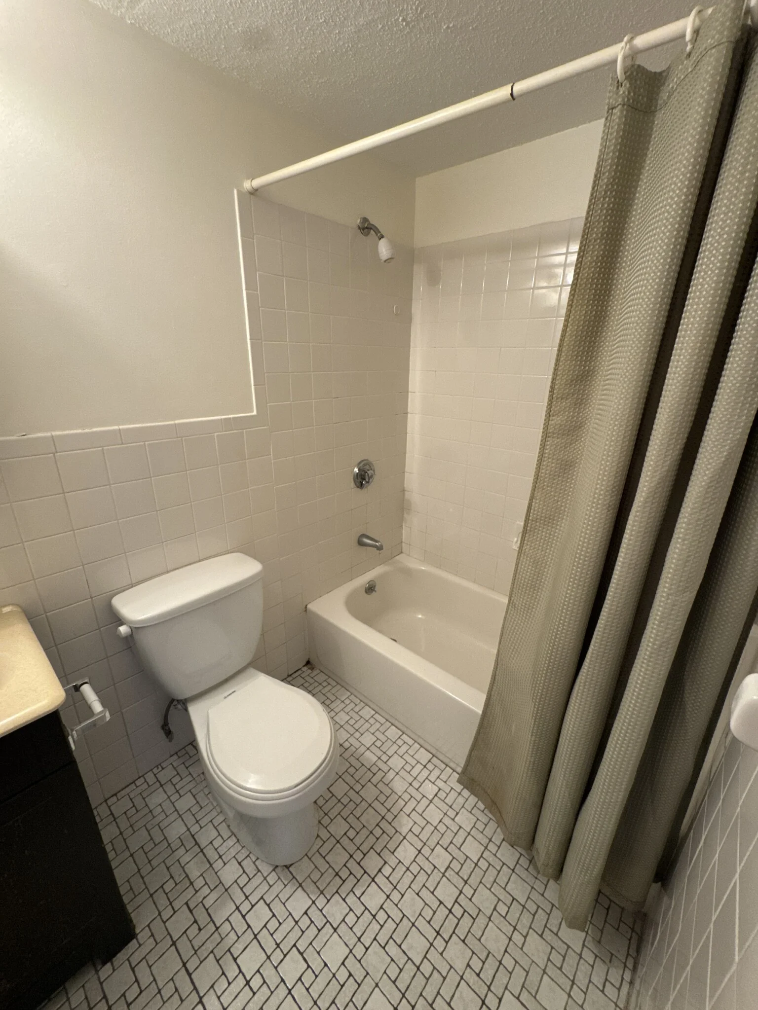 186 Lake Shore Rd, Brighton