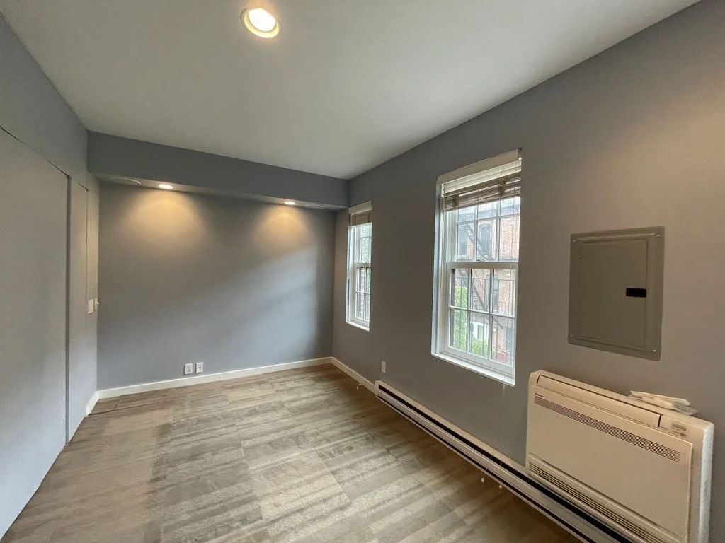 33 Lawrence St, South End