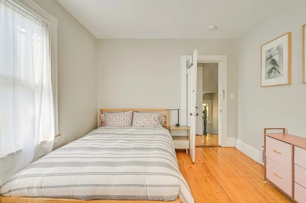 44 Cottage St, Watertown