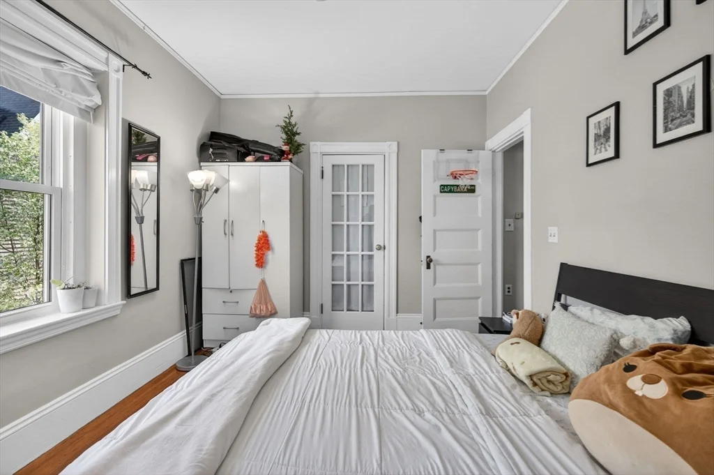 17 Park Vale, Coolidge Corner